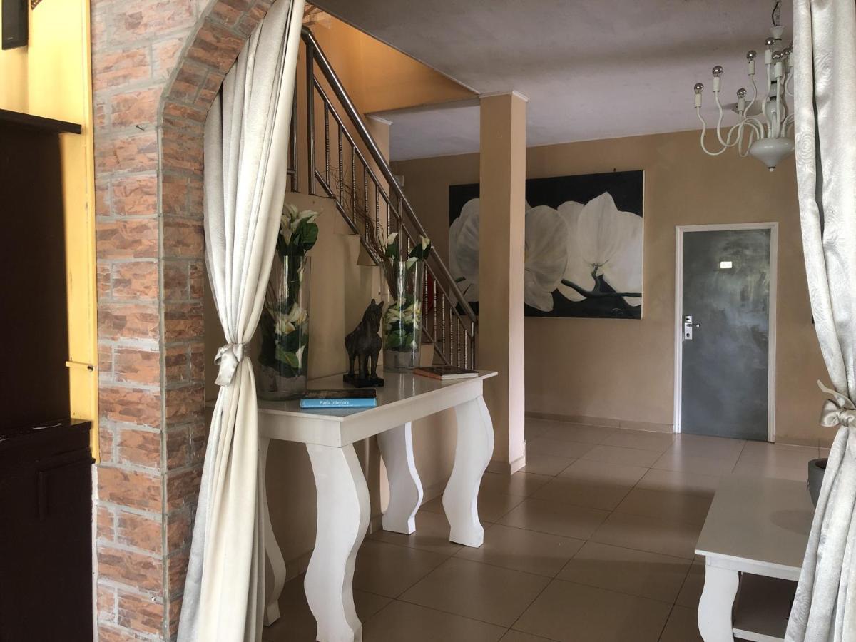 Hotel Bar Restaurant Emergency 911 Sto Lk Group Paramaribo Eksteriør bilde