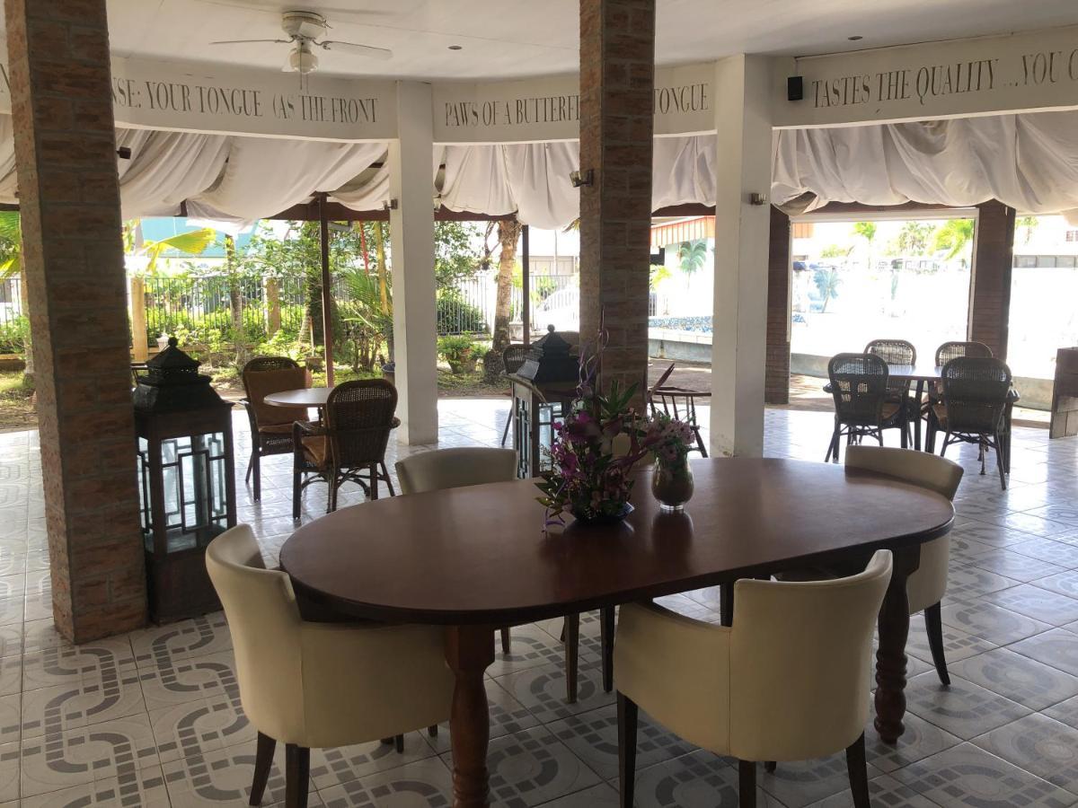 Hotel Bar Restaurant Emergency 911 Sto Lk Group Paramaribo Eksteriør bilde