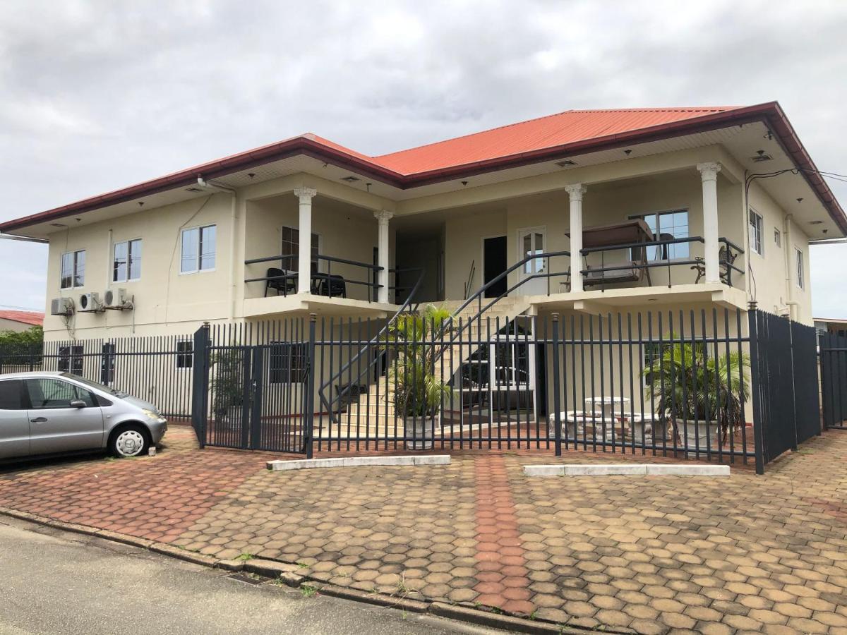 Hotel Bar Restaurant Emergency 911 Sto Lk Group Paramaribo Eksteriør bilde
